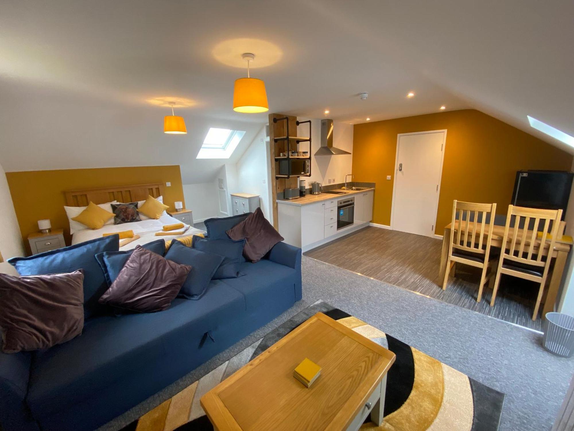Modern Set Beneath The Black Mountains A Stones Throw From The Offas Dyke Path Apartment Clodock