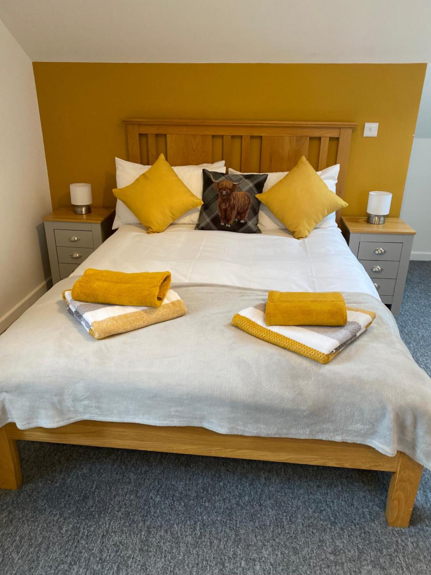 Modern Set Beneath The Black Mountains A Stones Throw From The Offas Dyke Path Clodock