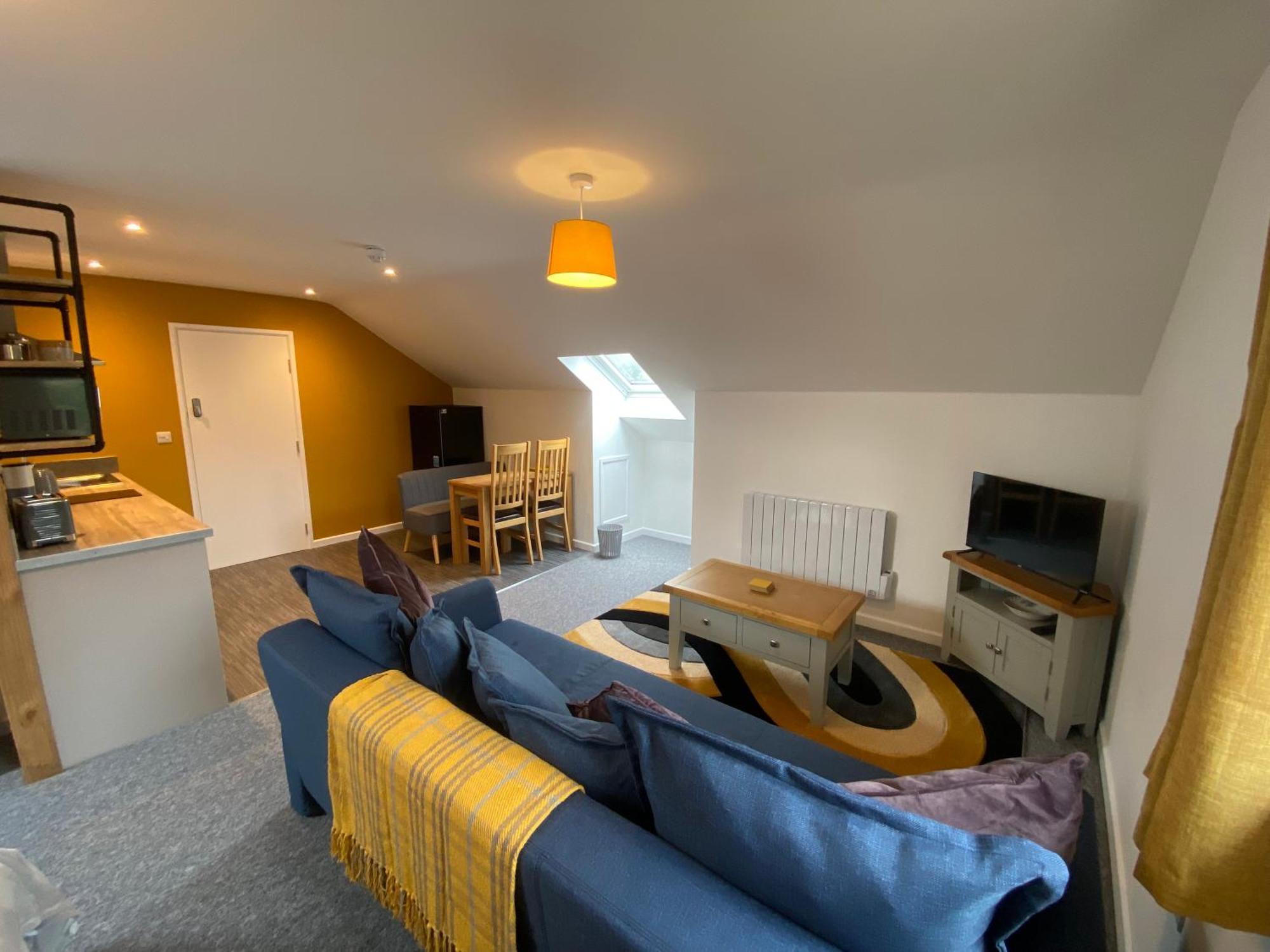 Modern Set Beneath The Black Mountains A Stones Throw From The Offas Dyke Path Apartment Clodock