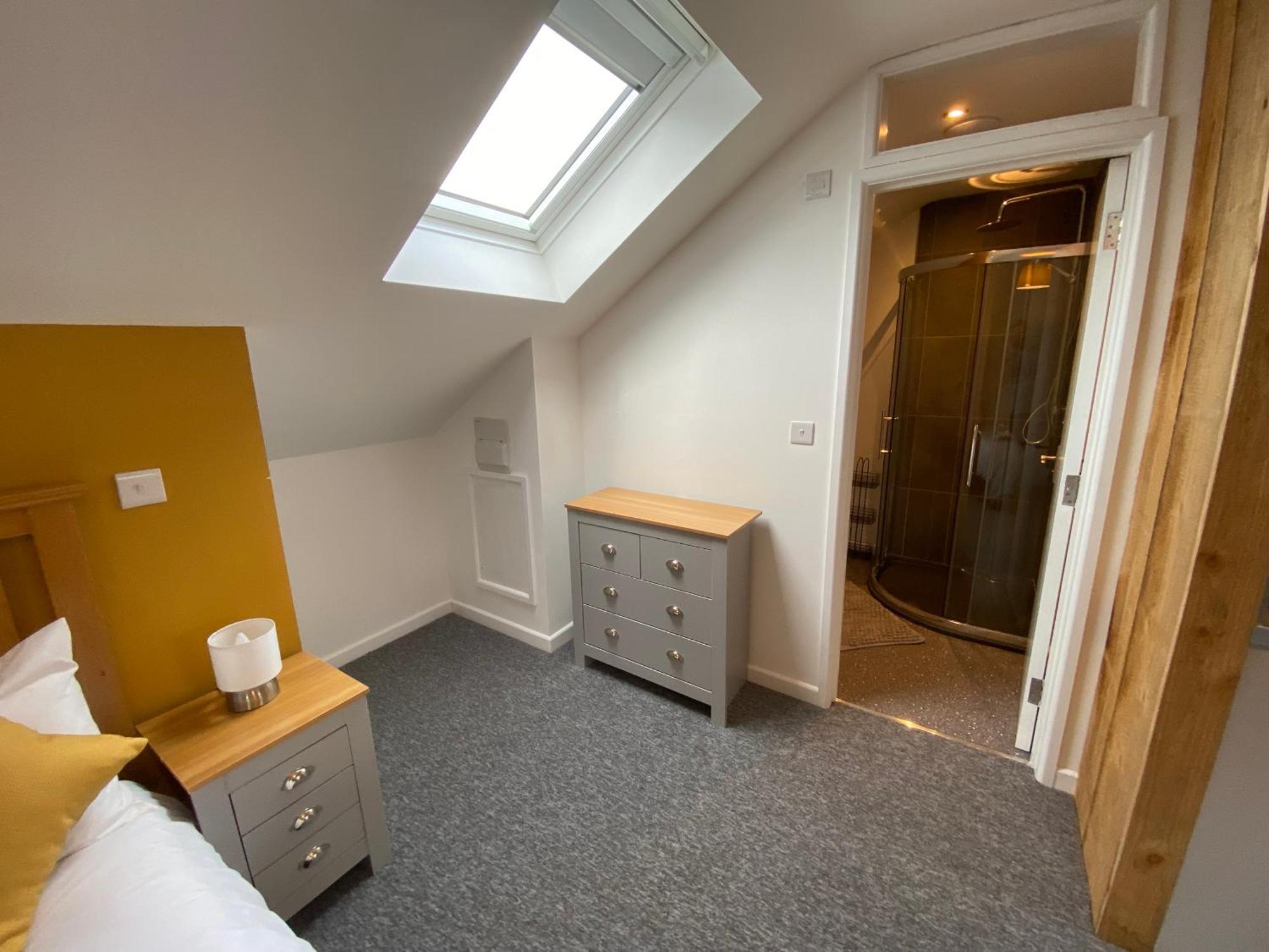 Modern Set Beneath The Black Mountains A Stones Throw From The Offas Dyke Path Apartment Clodock